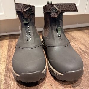 Muck Boot MUCK FOOTWEAR MEN
APEX MID ZIP